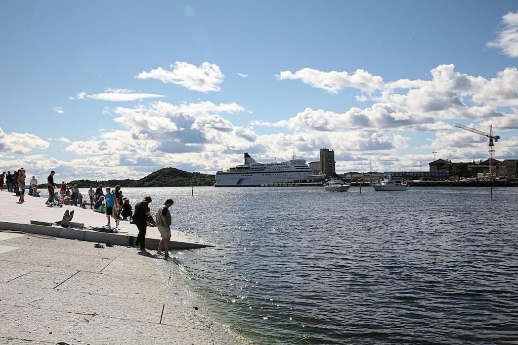 Koselig I Sentrum Av Med Byutsikt! Leilighet
