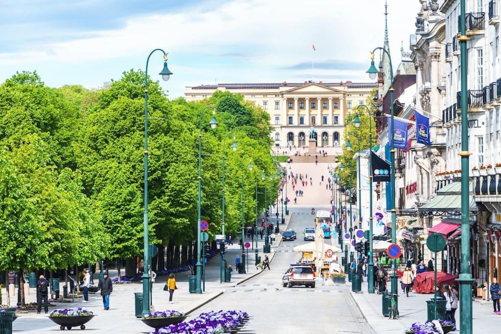 Koselig I Sentrum Av Med Byutsikt! Leilighet